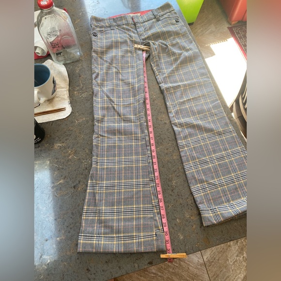 Hollister plaid pants low rise and flare, size 7 used no stains - Picture 6 of 7